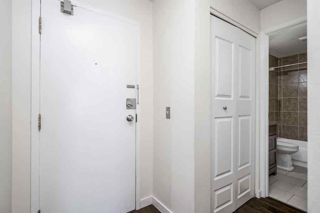 MLS® A2258061 - Unit #208 130 25 Avenue SW in Mission Calgary, Residential