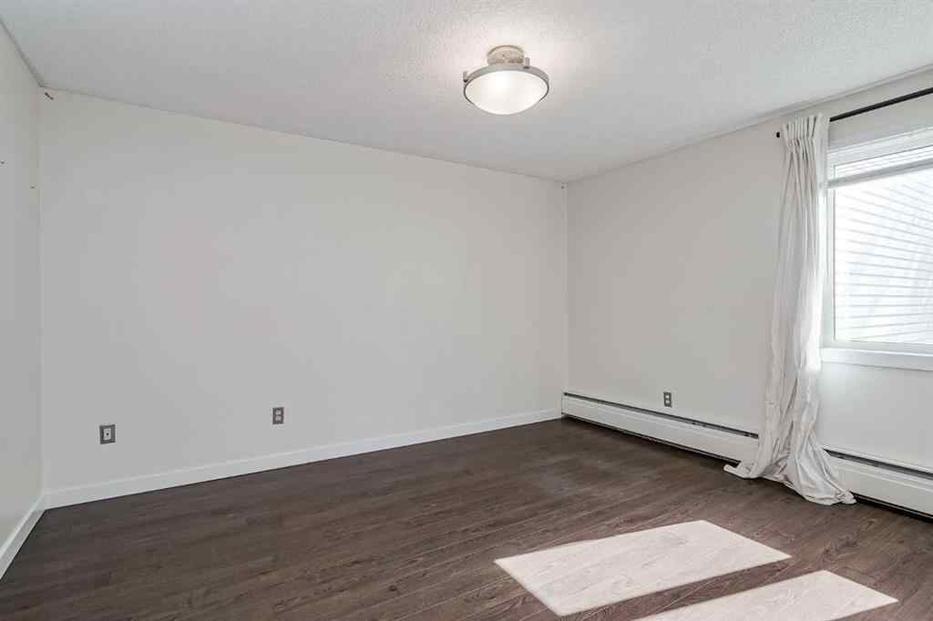 MLS® A2258061 - Unit #208 130 25 Avenue SW in Mission Calgary, Residential