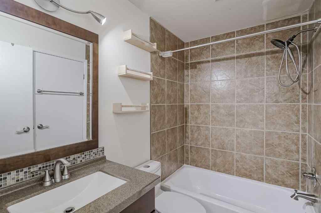 MLS® A2258061 - Unit #208 130 25 Avenue SW in Mission Calgary, Residential