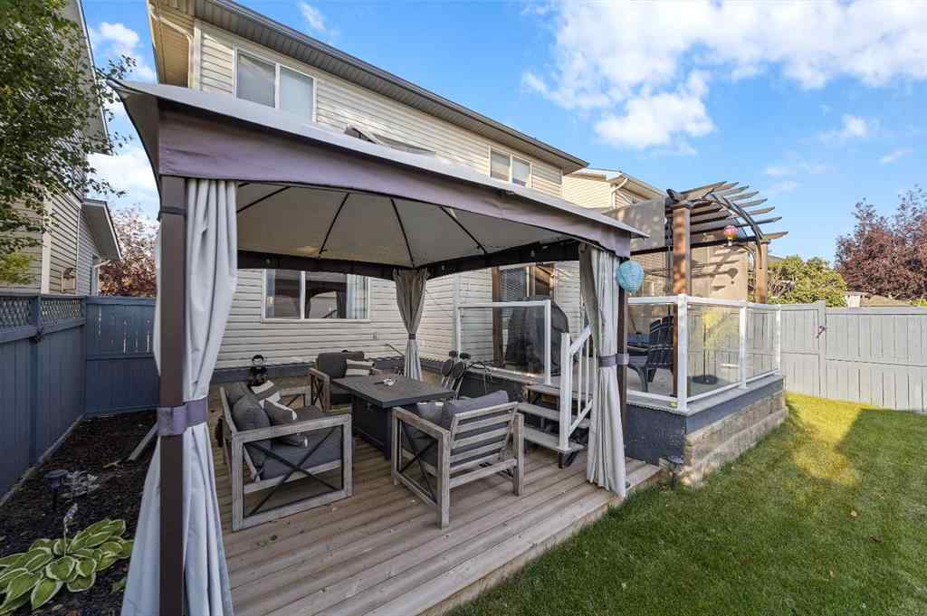 MLS® A2258063 - 424 Stonegate Road NW in Stonegate Airdrie, Residential