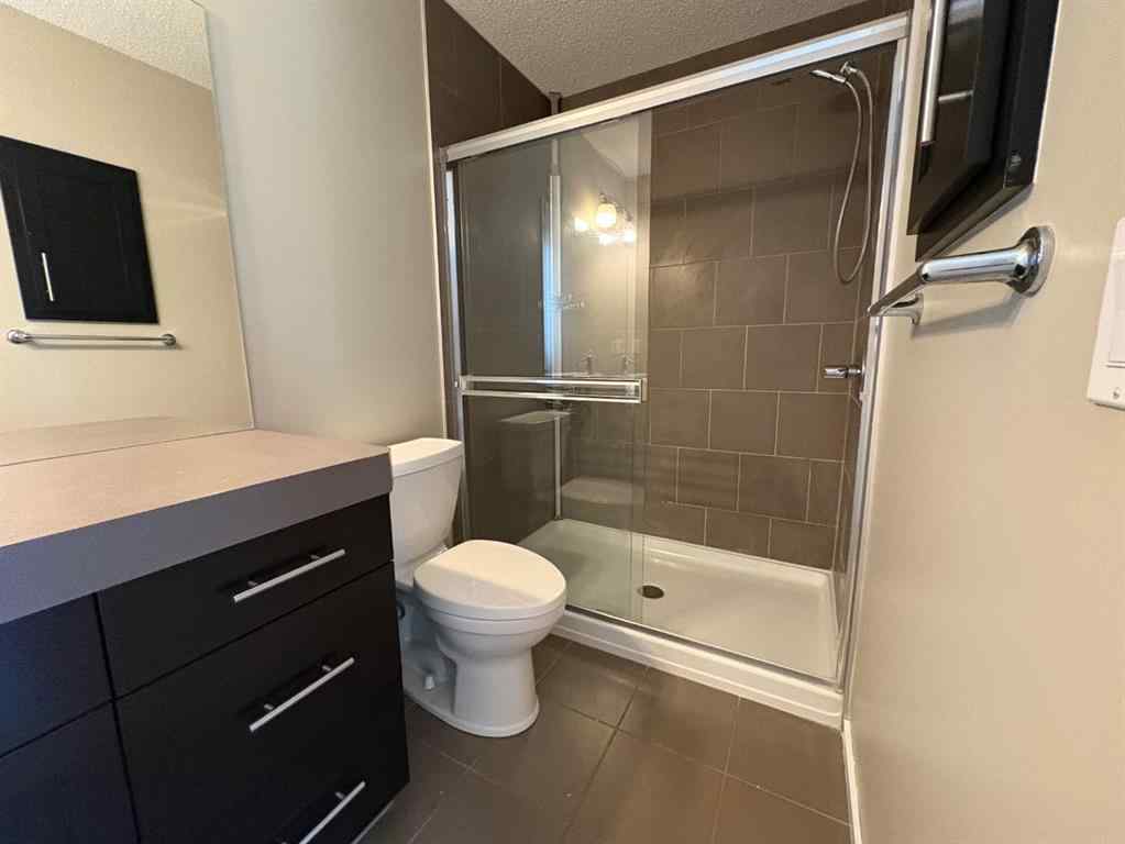 MLS® A2258067 - 135 Chapalina Square SE in Chaparral Calgary, Residential