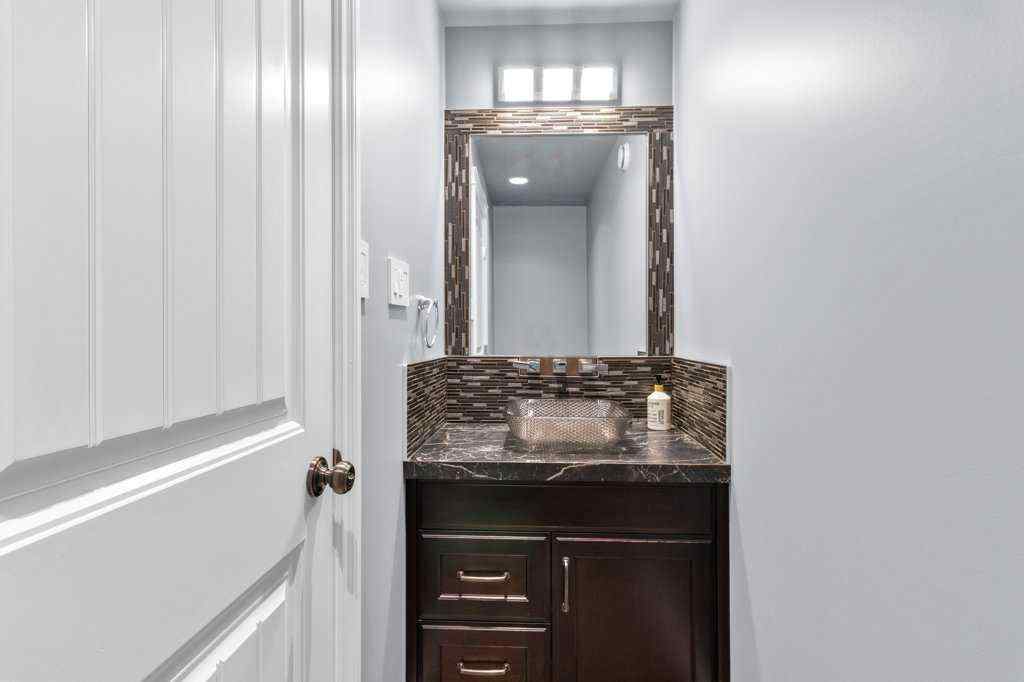 MLS® A2258075 - 28513 Township Road 374   in NONE Rural Red Deer County, Residential