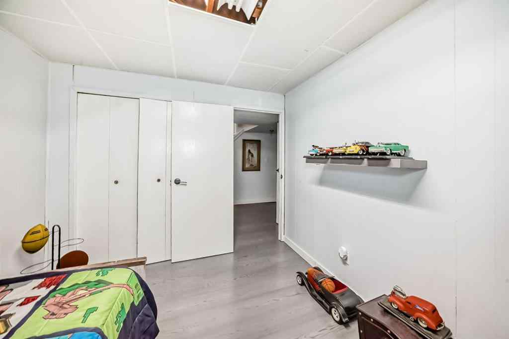 MLS® A2258077 - 4117 45 Street  in Grandview Red Deer, Residential