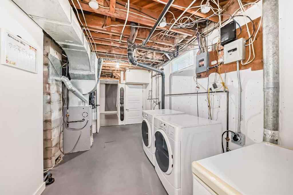 MLS® A2258077 - 4117 45 Street  in Grandview Red Deer, Residential