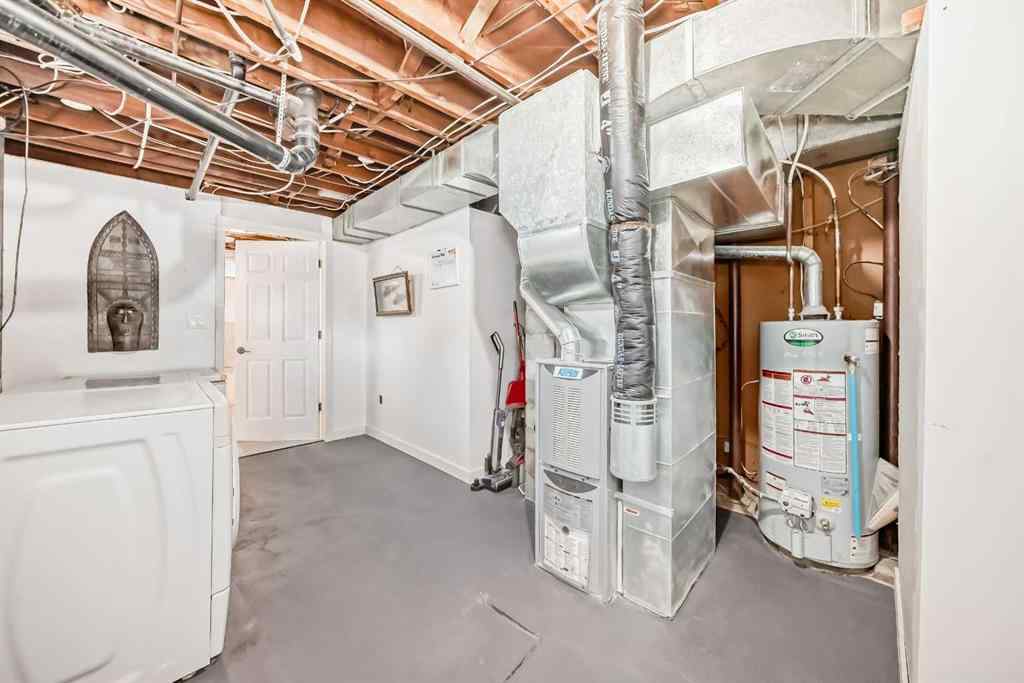 MLS® A2258077 - 4117 45 Street  in Grandview Red Deer, Residential