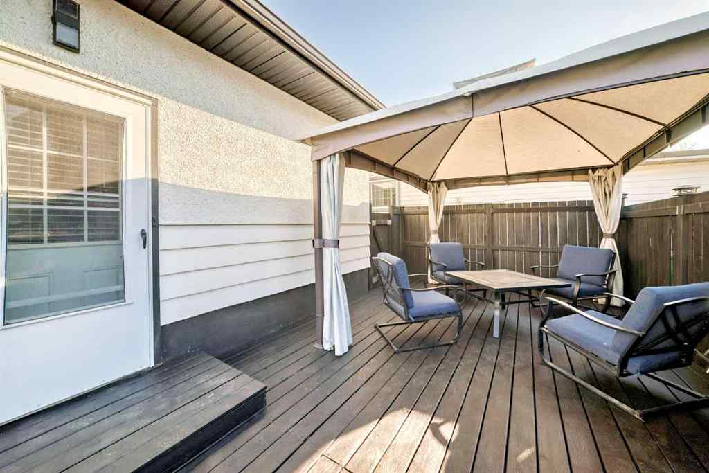 MLS® A2258077 - 4117 45 Street  in Grandview Red Deer, Residential