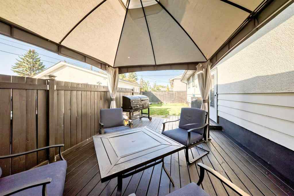 MLS® A2258077 - 4117 45 Street  in Grandview Red Deer, Residential