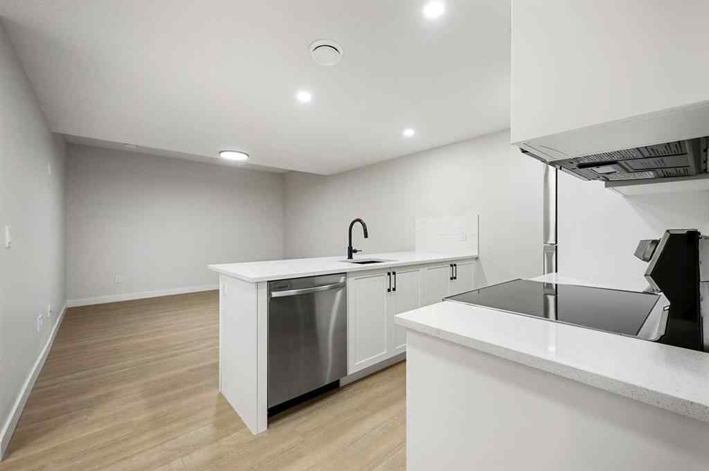 MLS® A2258079 - 91 Versant Way SW in Alpine Park Calgary, Residential