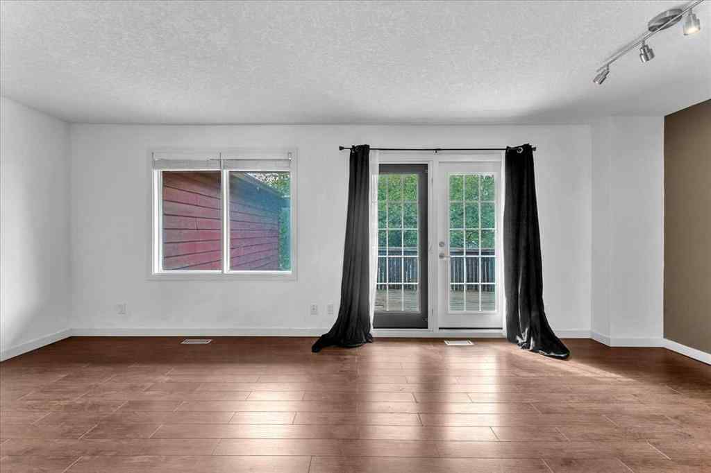 MLS® A2258083 - Unit #6 50 8 Avenue SE in Southeast Central High River High River, Residential