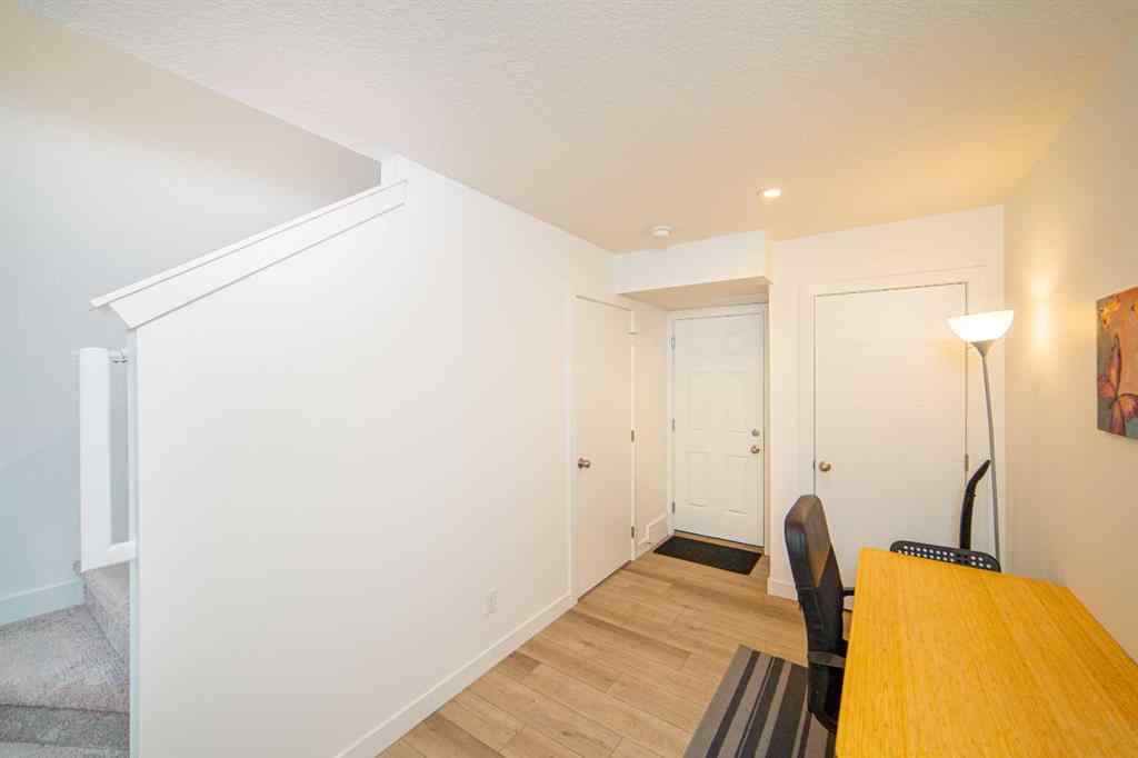 MLS® A2258084 - 120 Spring Creek Common SW in Springbank Hill Calgary, Residential