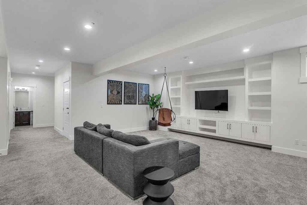MLS® A2258093 - 602 22 Avenue NE in Winston Heights/Mountview Calgary, Residential