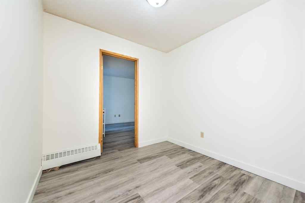 MLS® A2258095 - Unit #206 333 Garry Crescent NE in Greenview Calgary, Residential