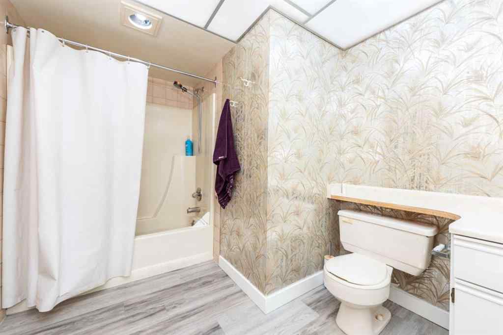 MLS® A2258095 - Unit #206 333 Garry Crescent NE in Greenview Calgary, Residential