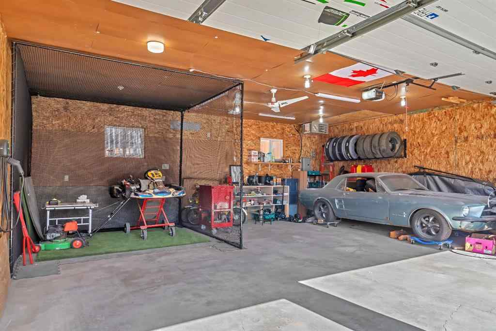 MLS® A2258097 - 140 Tuscany Ridge Terrace NW in Tuscany Calgary, Residential