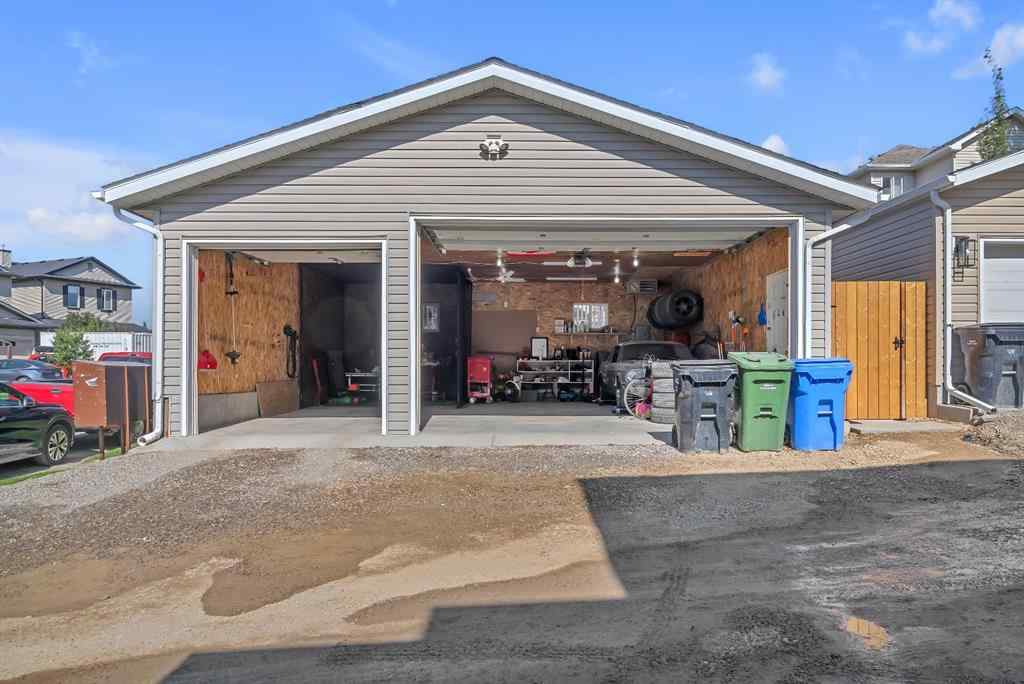MLS® A2258097 - 140 Tuscany Ridge Terrace NW in Tuscany Calgary, Residential
