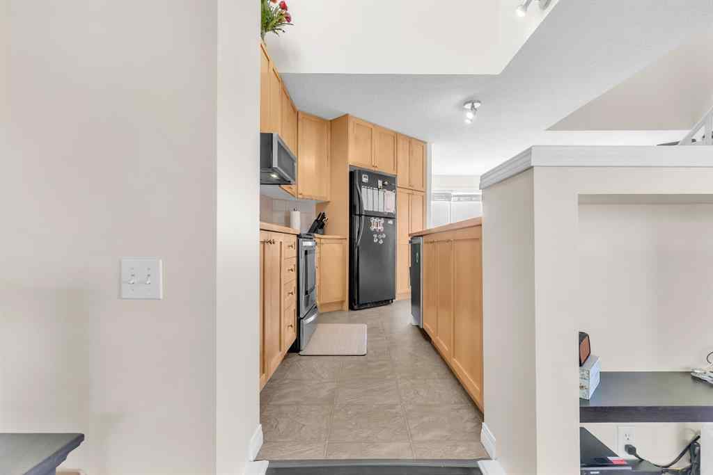 MLS® A2258097 - 140 Tuscany Ridge Terrace NW in Tuscany Calgary, Residential
