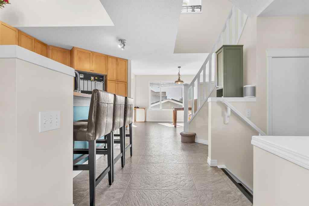 MLS® A2258097 - 140 Tuscany Ridge Terrace NW in Tuscany Calgary, Residential
