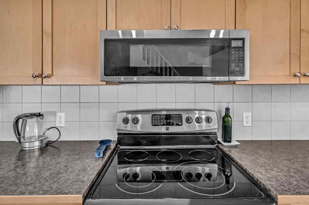 MLS® A2258097 - 140 Tuscany Ridge Terrace NW in Tuscany Calgary, Residential