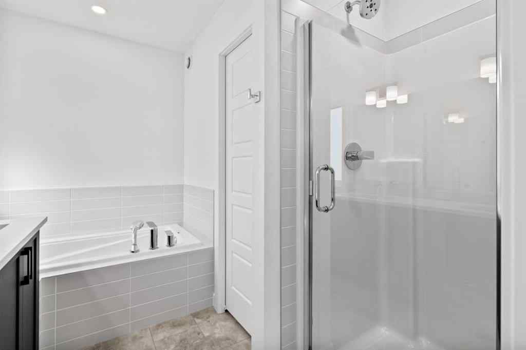 MLS® A2258100 - 121 Creekstone Landing SW in Pine Creek Calgary, Residential