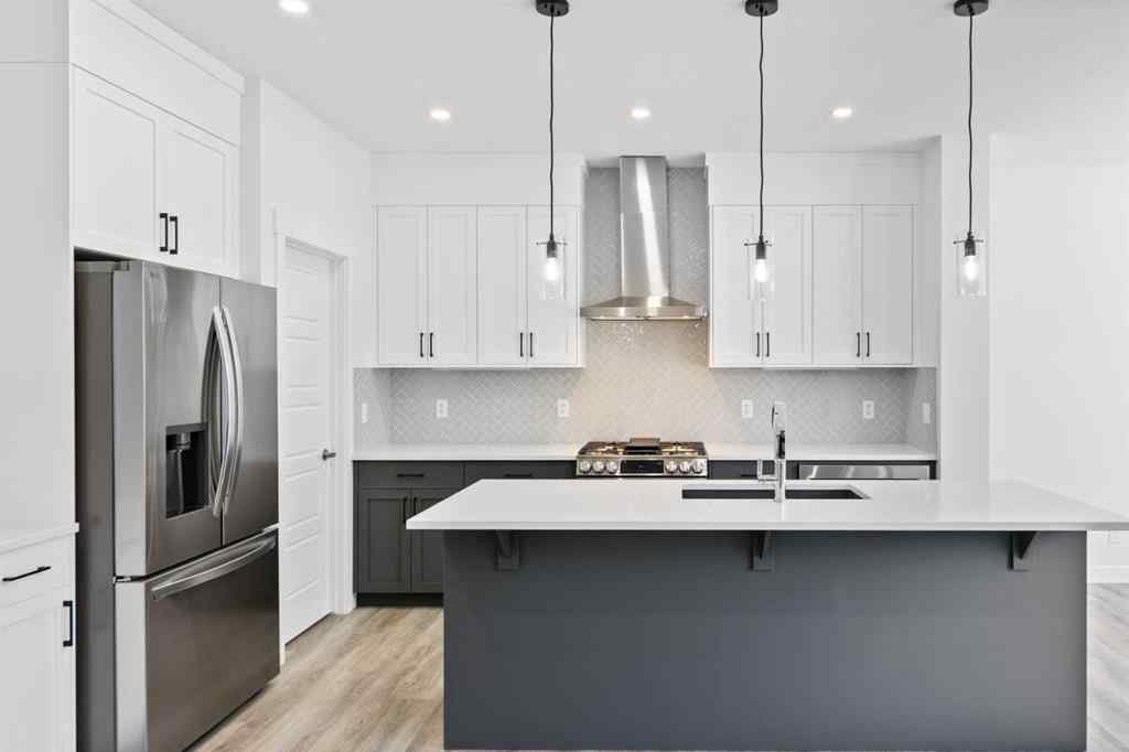 MLS® A2258100 - 121 Creekstone Landing SW in Pine Creek Calgary, Residential
