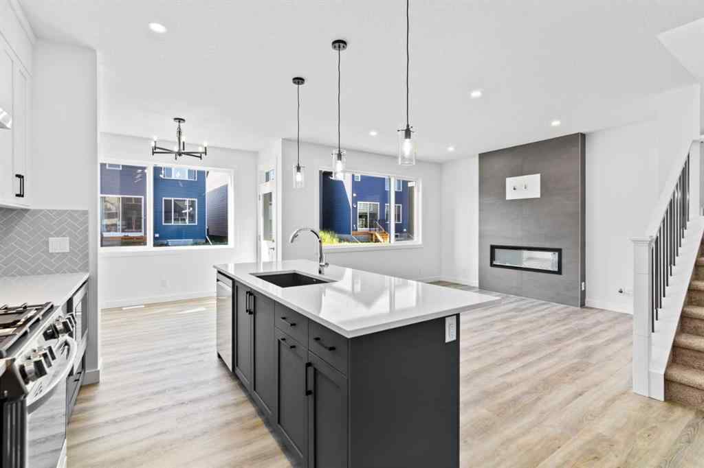 MLS® A2258100 - 121 Creekstone Landing SW in Pine Creek Calgary, Residential