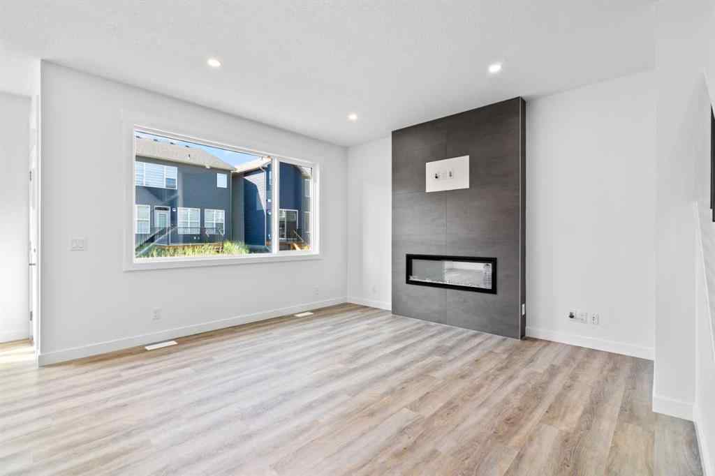 MLS® A2258100 - 121 Creekstone Landing SW in Pine Creek Calgary, Residential