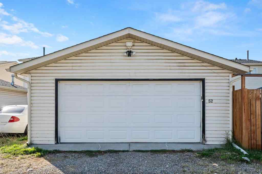 MLS® A2258101 - 52 Applecroft Road SE in Applewood Park Calgary, Residential