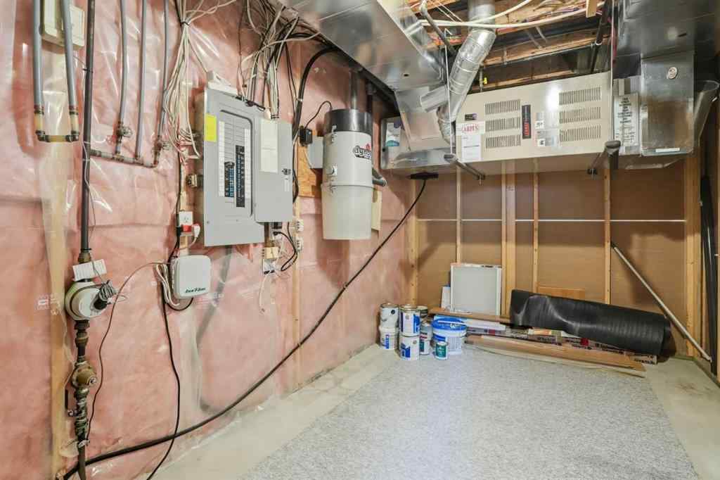 MLS® A2258102 - 12 Bow Way  in Bow Meadows Cochrane, Residential