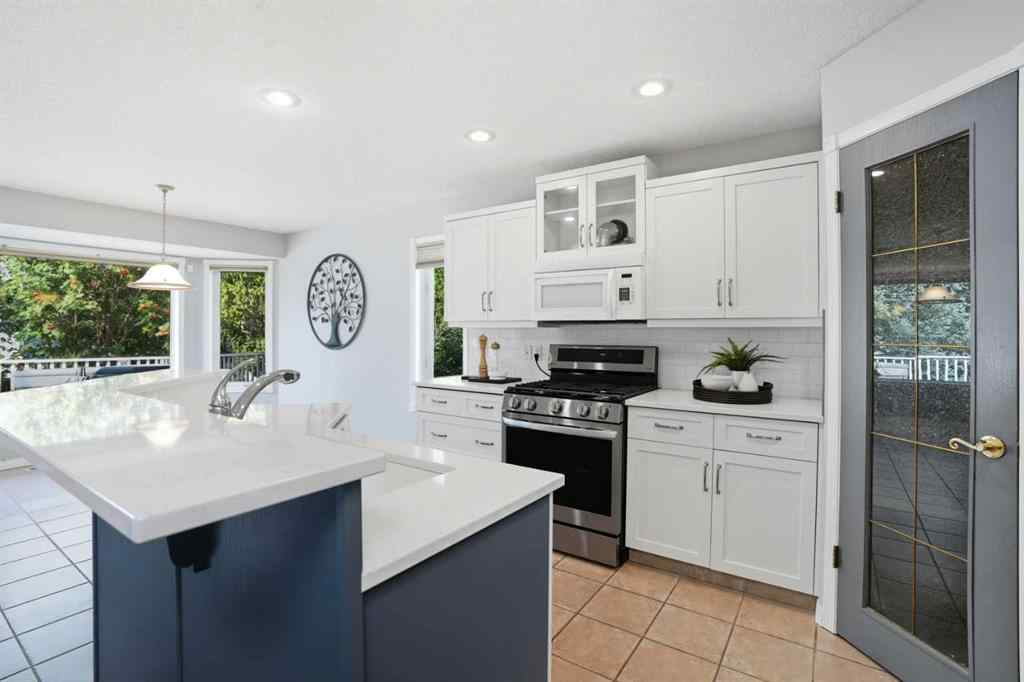MLS® A2258102 - 12 Bow Way  in Bow Meadows Cochrane, Residential