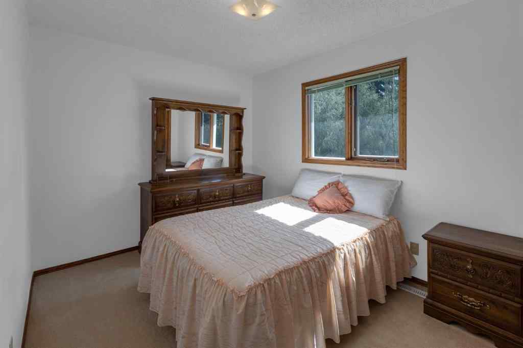 MLS® A2258106 - 164 Hawkhill Way NW in Hawkwood Calgary, Residential