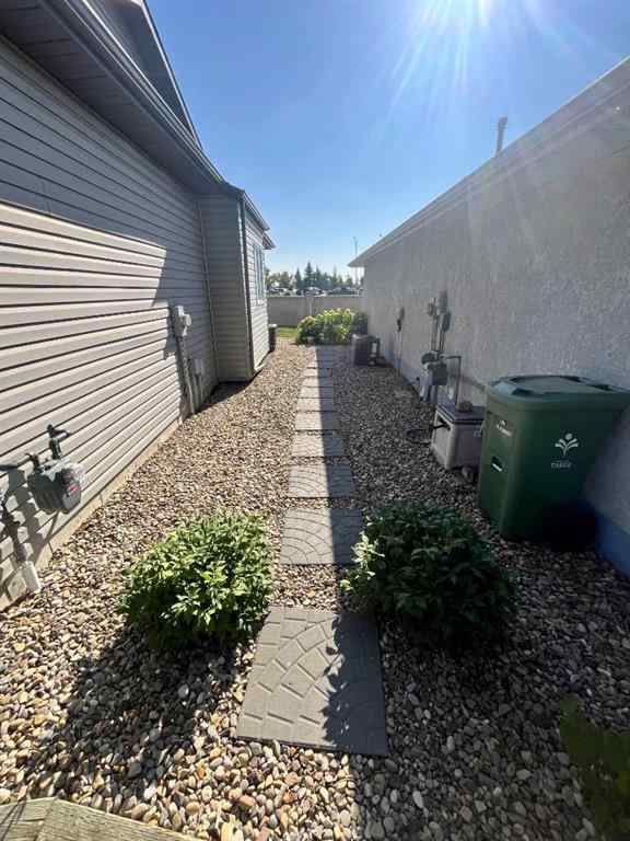 MLS® A2258117 - 21 Fairway Village   in NONE Taber, Residential