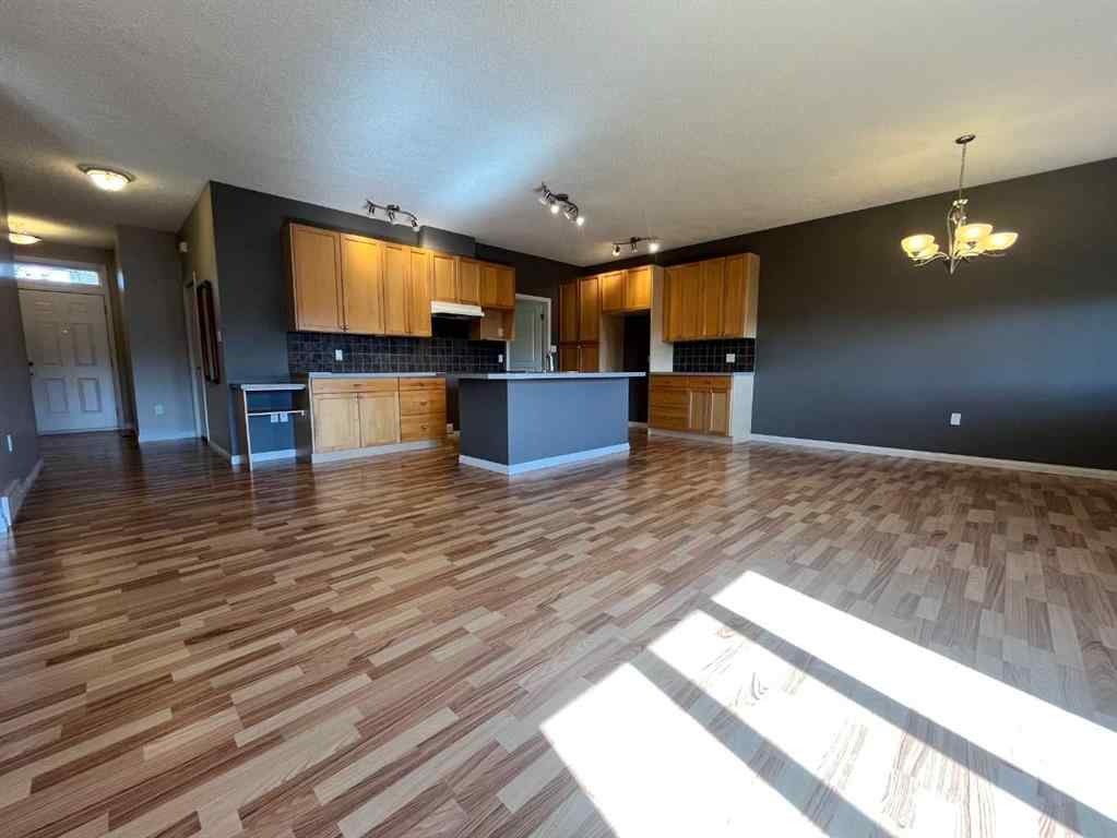 MLS® A2258117 - 21 Fairway Village   in NONE Taber, Residential