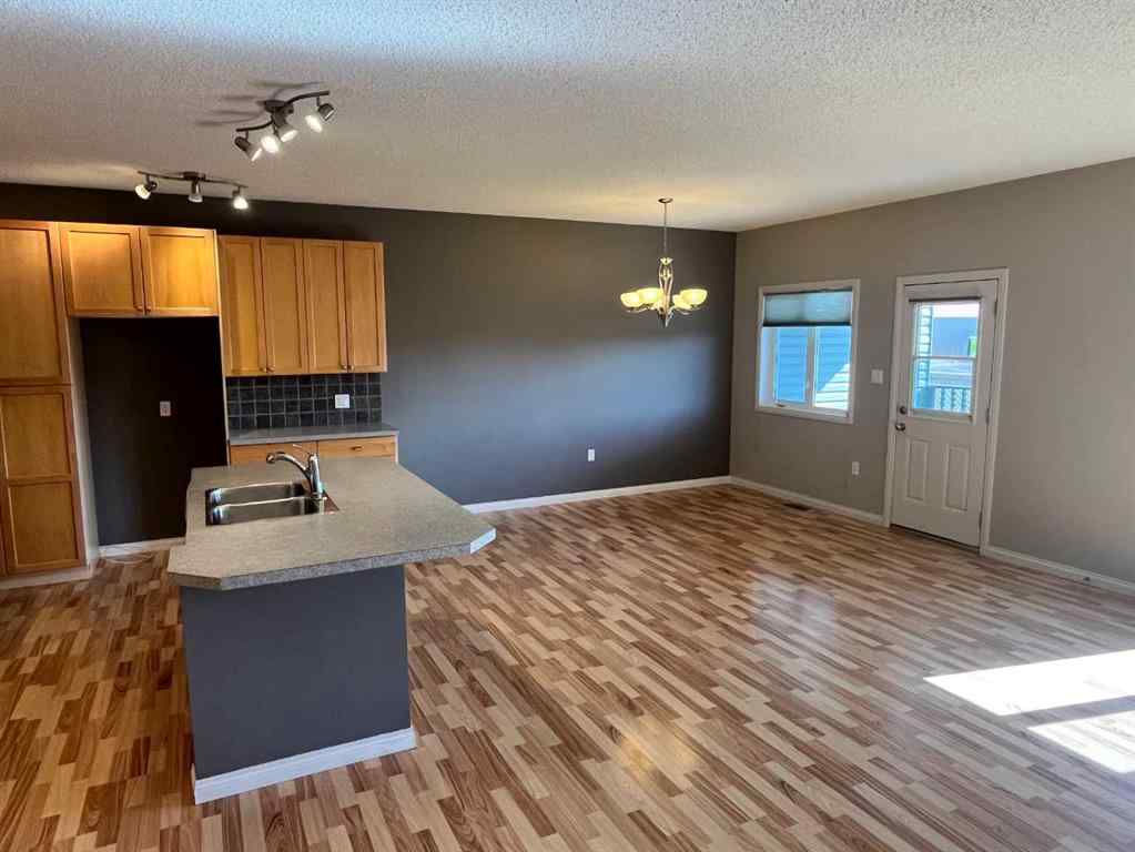 MLS® A2258117 - 21 Fairway Village   in NONE Taber, Residential