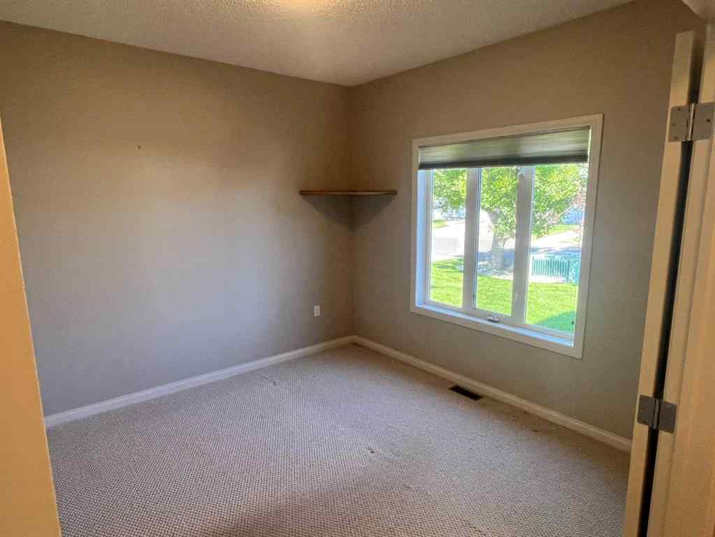 MLS® A2258117 - 21 Fairway Village   in NONE Taber, Residential