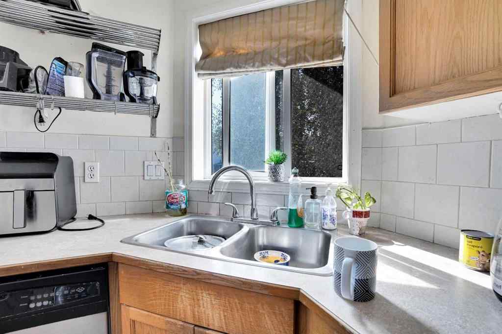 MLS® A2258120 - 531 Stonegate Road NW in Stonegate Airdrie, Residential