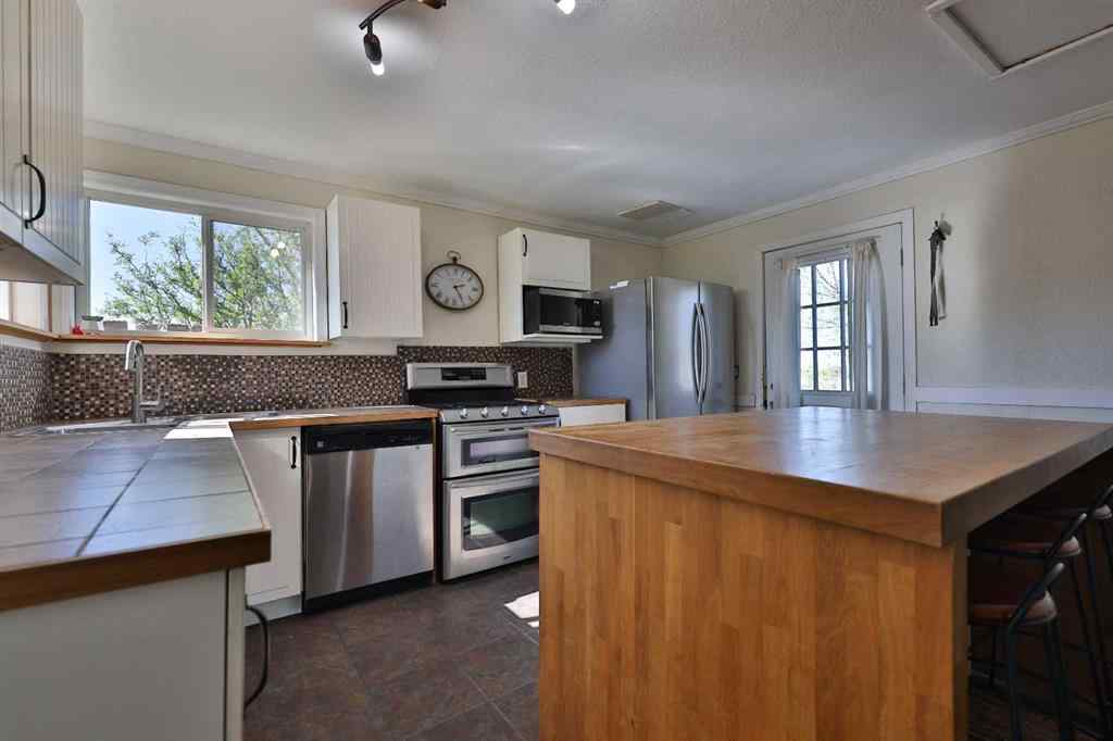 MLS® A2258122 - 54 8 Avenue W in NONE Cardston, Residential