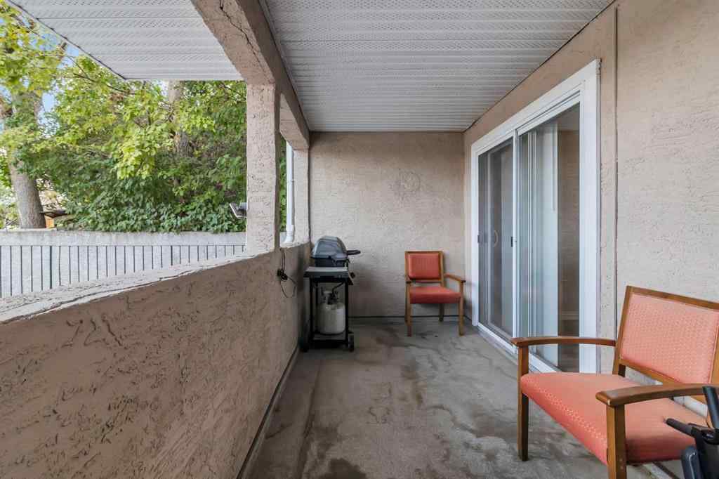 MLS® A2258124 - Unit #11 3726 Centre Street NE in Highland Park Calgary, Residential