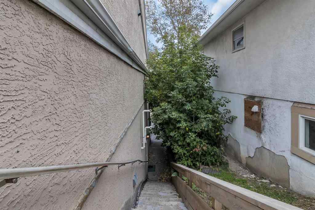 MLS® A2258124 - Unit #11 3726 Centre Street NE in Highland Park Calgary, Residential