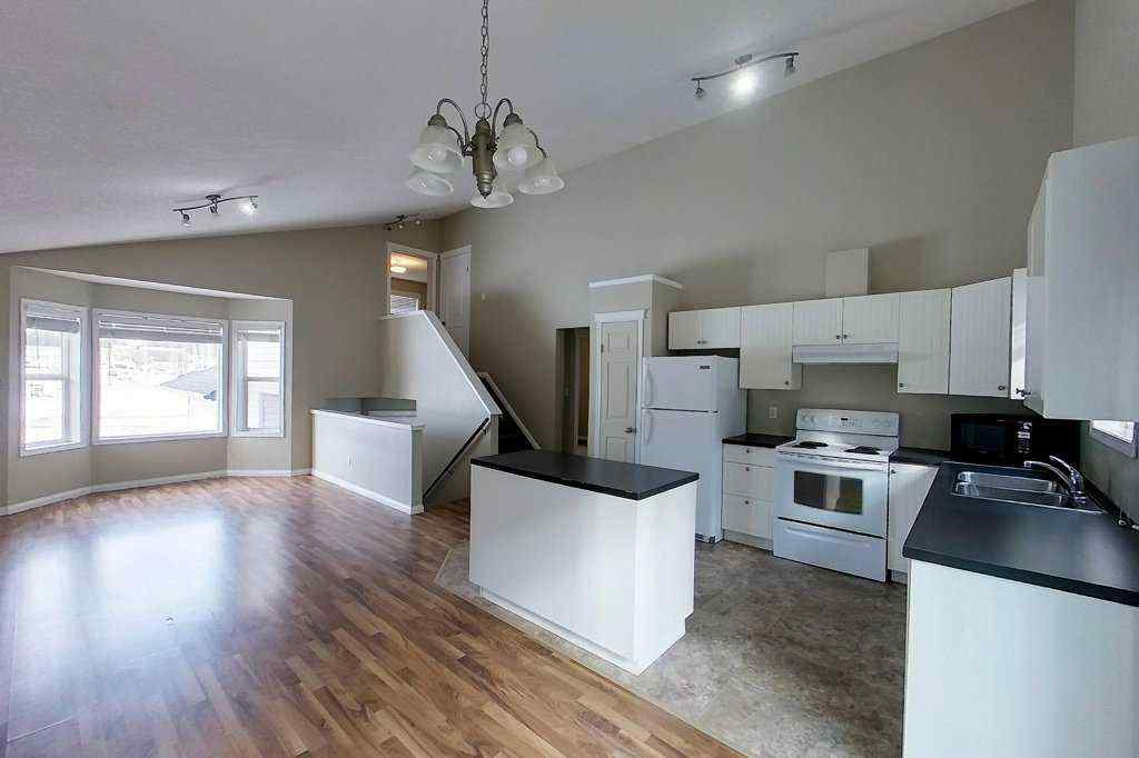 MLS® A2258125 - 4155 15 Avenue  in Edson Edson, Residential