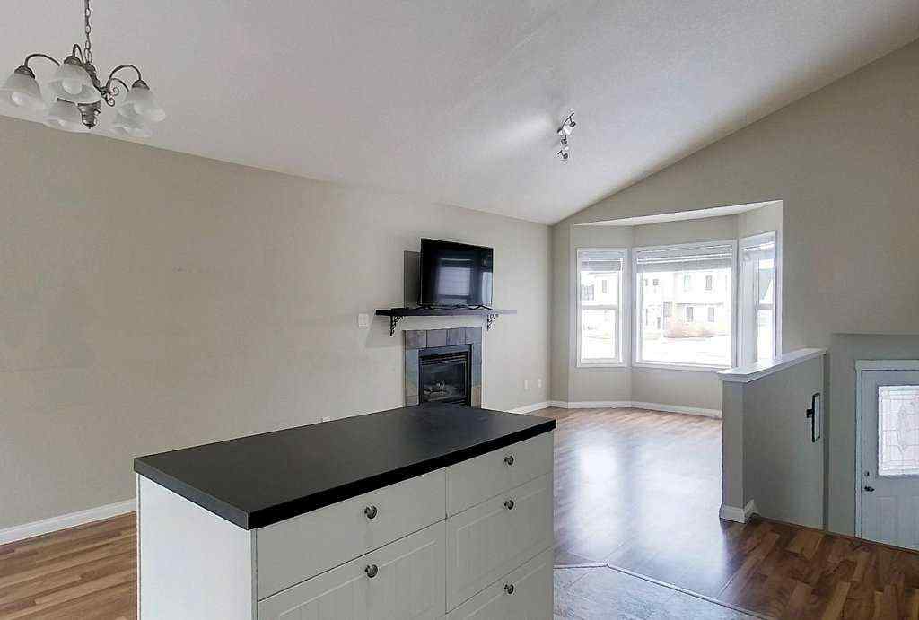 MLS® A2258125 - 4155 15 Avenue  in Edson Edson, Residential