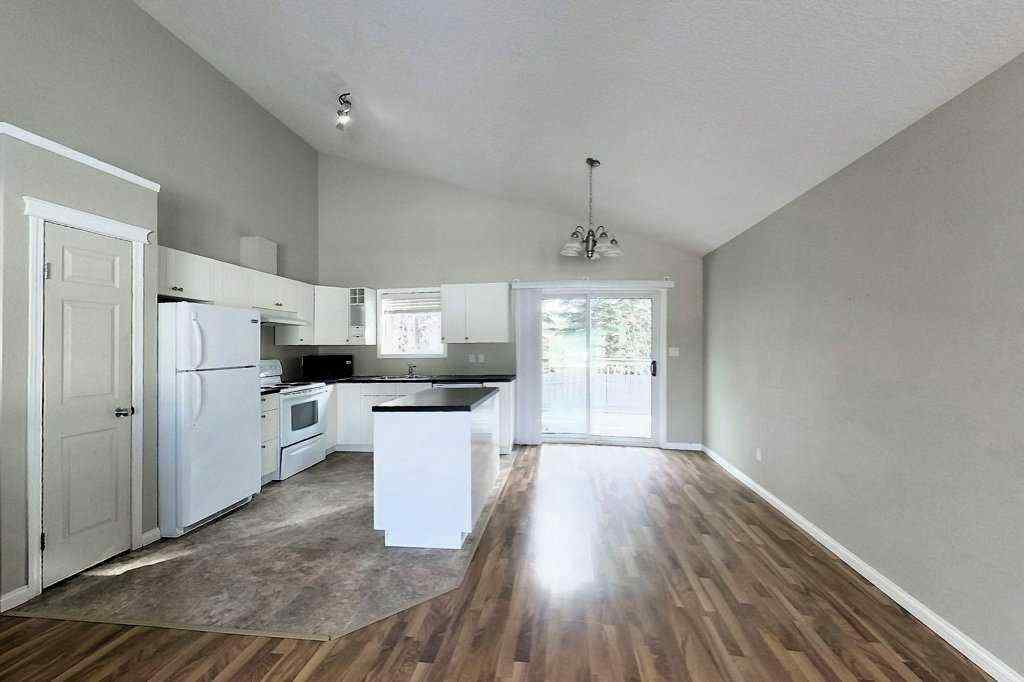 MLS® A2258125 - 4155 15 Avenue  in Edson Edson, Residential