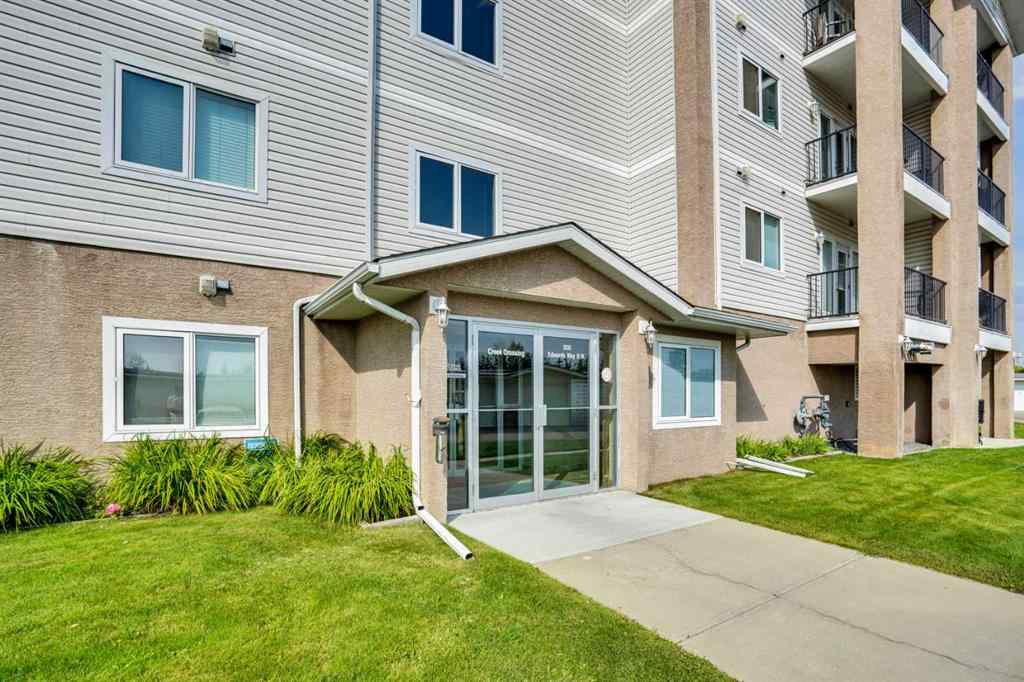 MLS® A2258126 - Unit #107 300 Edwards Way NW in Willowbrook Airdrie, Residential