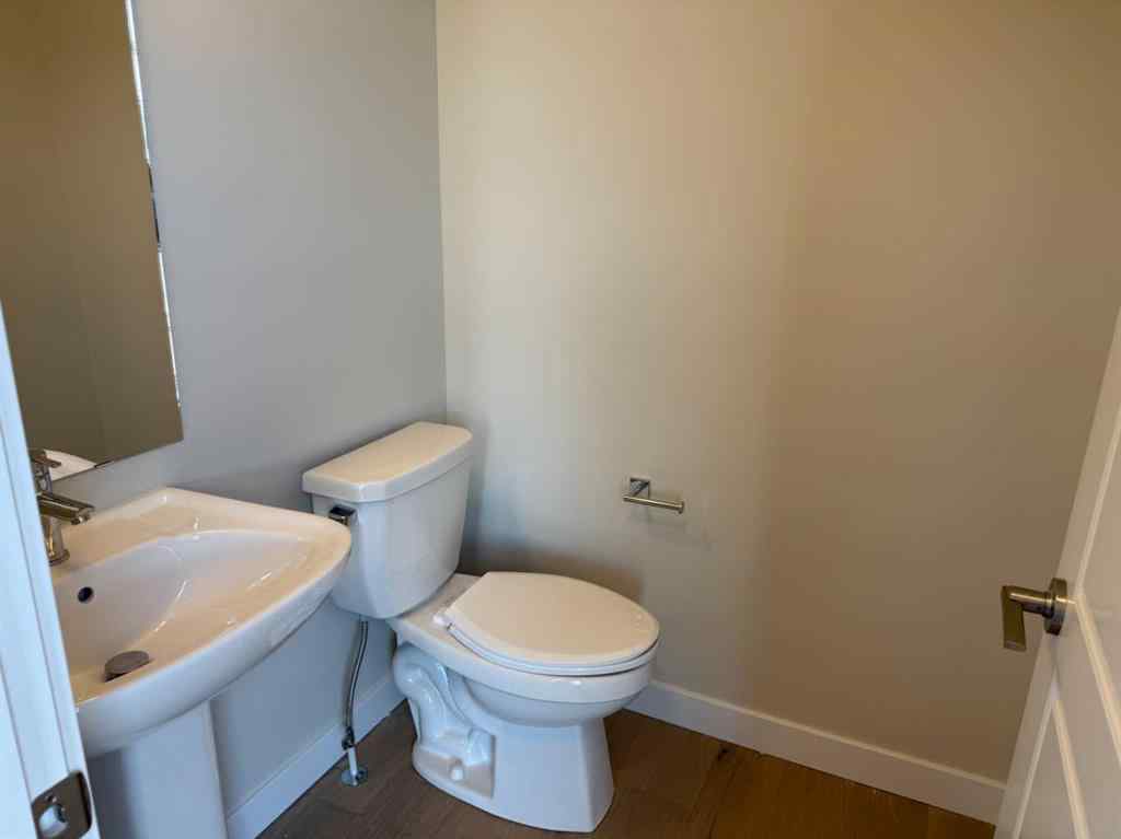 MLS® A2258128 - 318 Sundown Road  in Sunset Ridge Cochrane, Residential