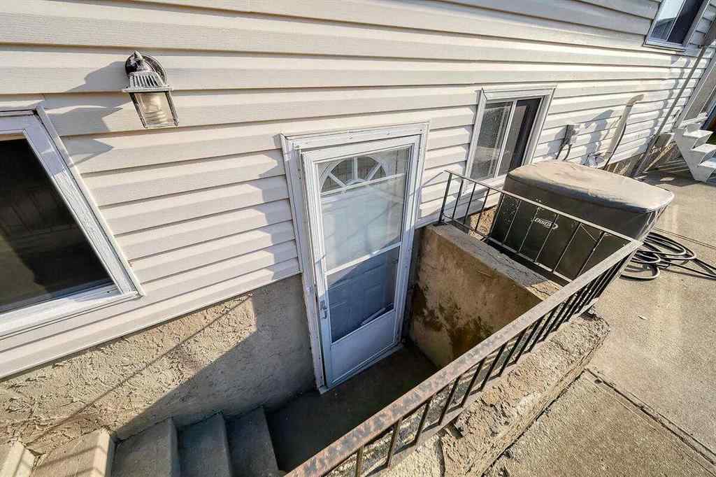 MLS® A2258129 - 244 Pinetree Road NE in Pineridge Calgary, Residential