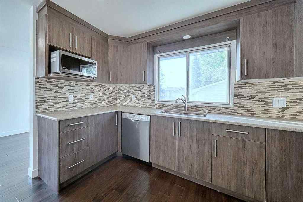 MLS® A2258129 - 244 Pinetree Road NE in Pineridge Calgary, Residential