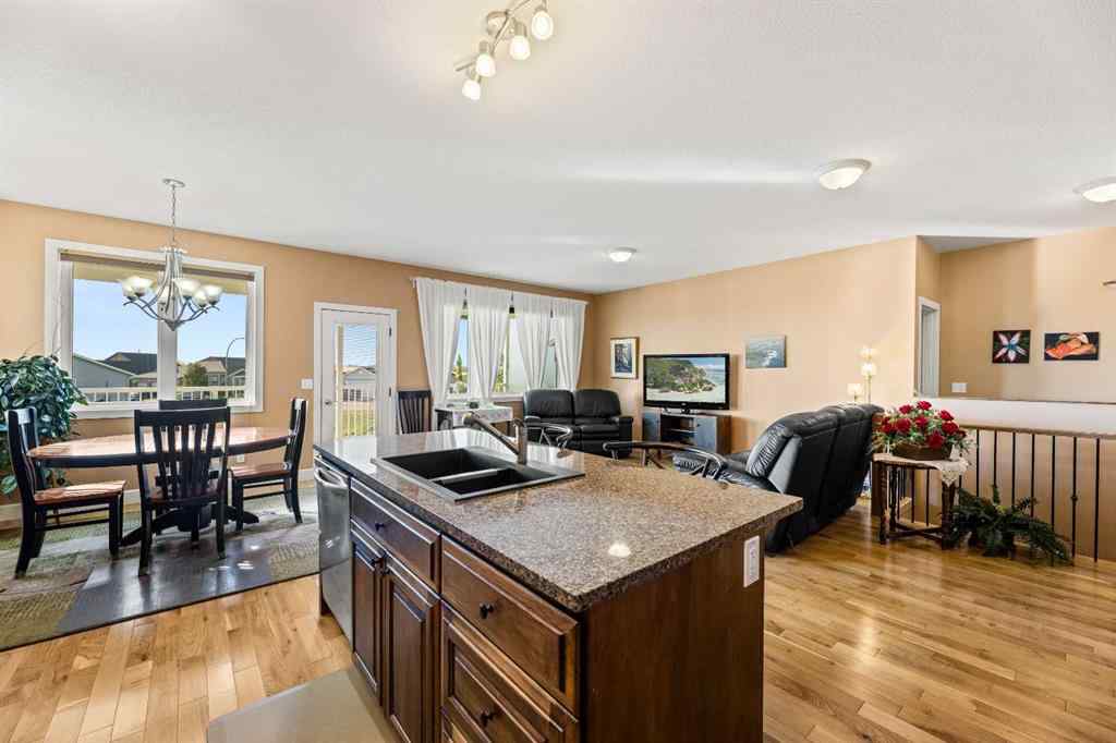 MLS® #A2258135 - 49 Bluebird Drive  in NONE Didsbury, Residential Open Houses