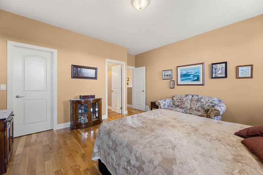 MLS® #A2258135 - 49 Bluebird Drive  in NONE Didsbury, Residential Open Houses