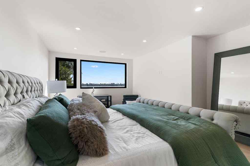 MLS® A2258137 - 692 West Chestermere Drive  in West Chestermere Drive Chestermere, Residential