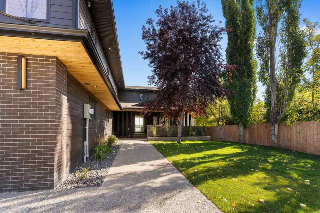 MLS® A2258137 - 692 West Chestermere Drive  in West Chestermere Drive Chestermere, Residential