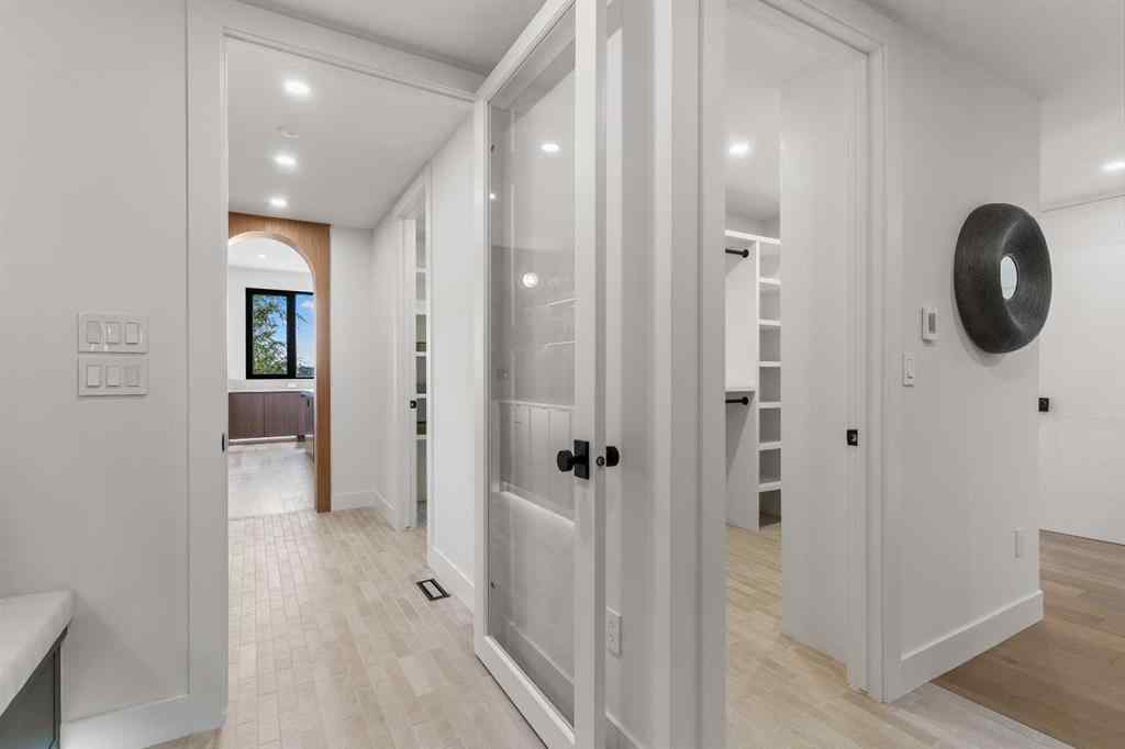 MLS® A2258137 - 692 West Chestermere Drive  in West Chestermere Drive Chestermere, Residential